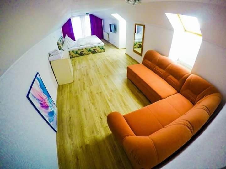 Casa Germana Otel Lupeni  Dış mekan fotoğraf