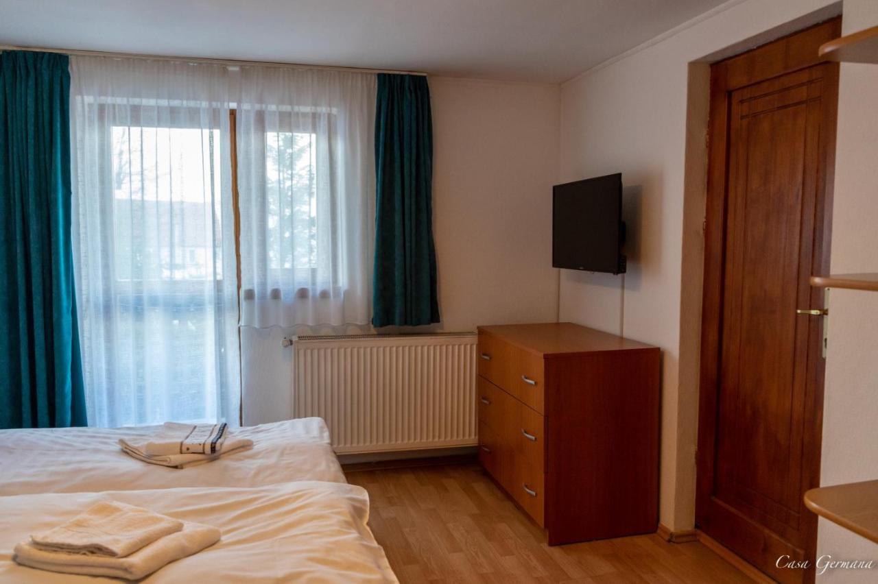 Casa Germana Otel Lupeni  Dış mekan fotoğraf