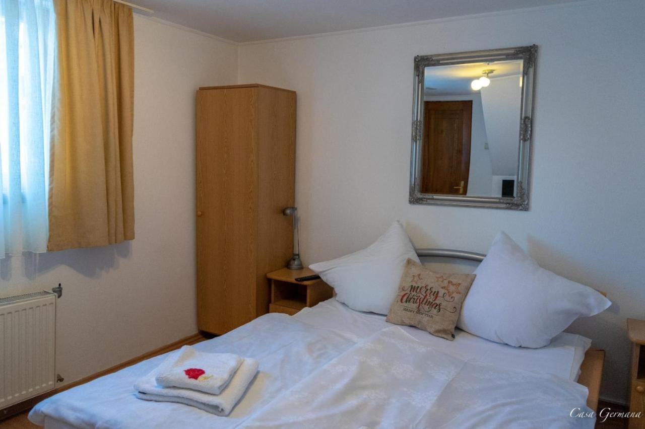 Casa Germana Otel Lupeni  Dış mekan fotoğraf